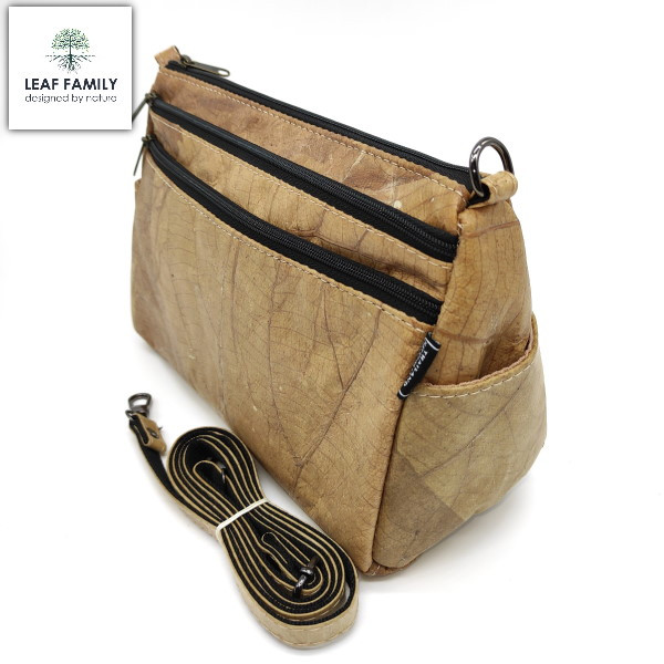 Vegane und nachhaltige praktische Handtasche zum Umhängen aus Teakblättern