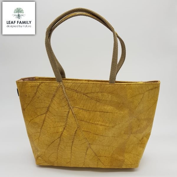 Vegane und nachhaltige Handtasche für Damen aus Teakblättern
