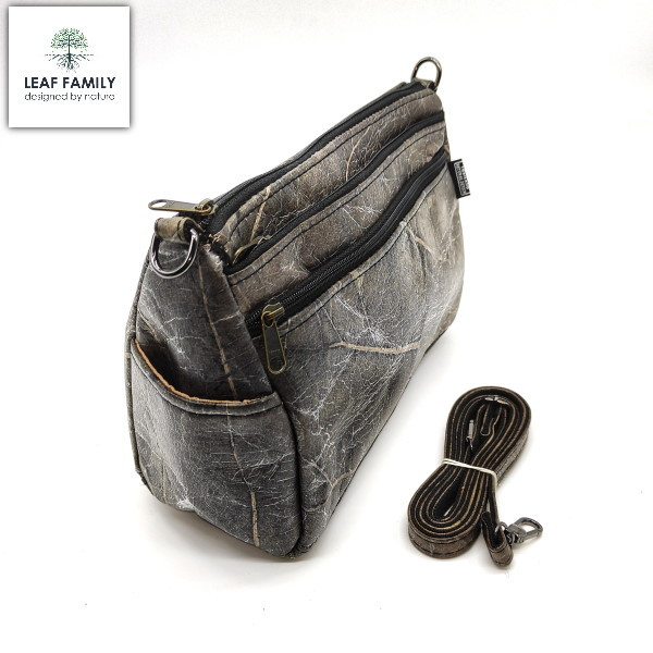 Vegane und nachhaltige praktische Handtasche zum Umhängen aus Teakblättern