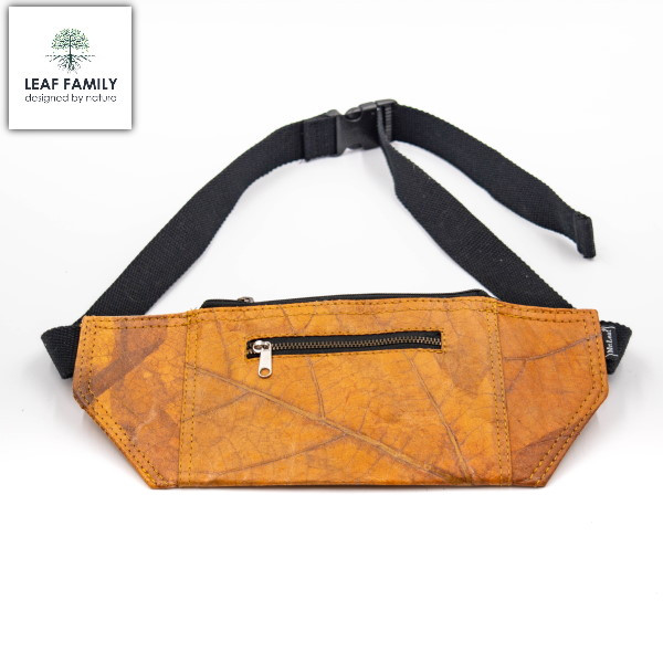 Vegane und nachhaltige Bauchtasche oder Brusttasche aus Teakblättern